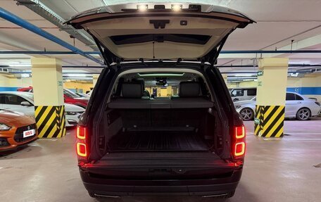 Land Rover Range Rover IV рестайлинг, 2018 год, 9 000 000 рублей, 9 фотография