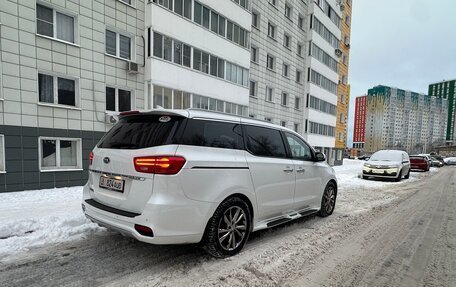 KIA Carnival III, 2019 год, 1 650 000 рублей, 6 фотография