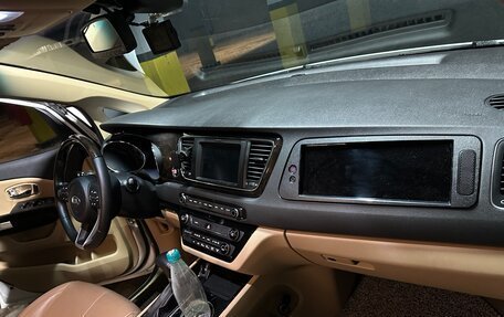 KIA Carnival III, 2019 год, 1 650 000 рублей, 11 фотография