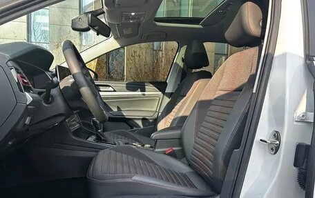 Volkswagen Lavida, 2023 год, 1 970 000 рублей, 8 фотография