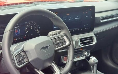 Ford Mustang, 2025 год, 6 090 000 рублей, 9 фотография