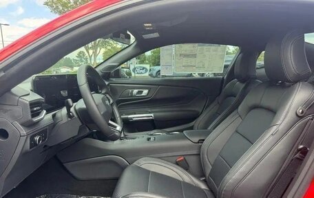 Ford Mustang, 2025 год, 6 090 000 рублей, 5 фотография