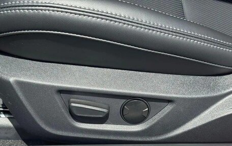 Ford Mustang, 2025 год, 6 090 000 рублей, 13 фотография