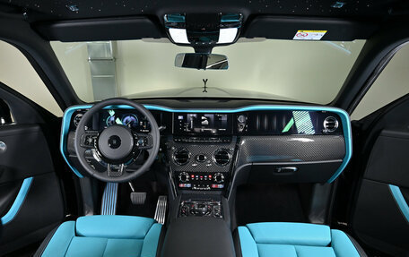 Rolls-Royce Cullinan, 2025 год, 72 950 000 рублей, 12 фотография