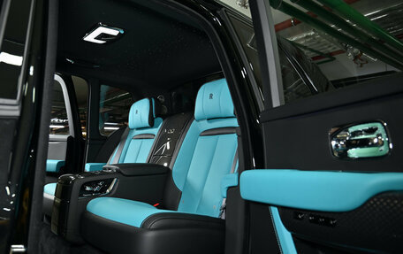 Rolls-Royce Cullinan, 2025 год, 72 950 000 рублей, 14 фотография