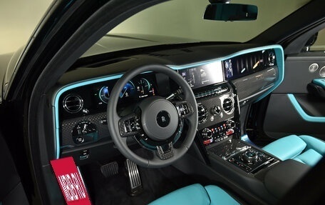 Rolls-Royce Cullinan, 2025 год, 72 950 000 рублей, 28 фотография