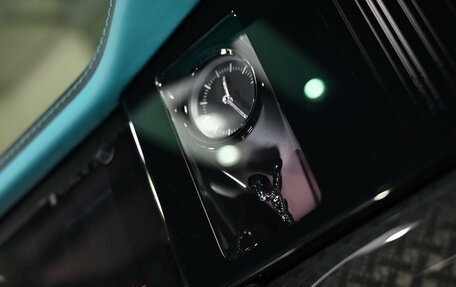 Rolls-Royce Cullinan, 2025 год, 72 950 000 рублей, 39 фотография
