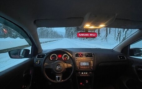 Volkswagen Polo VI (EU Market), 2012 год, 830 000 рублей, 24 фотография