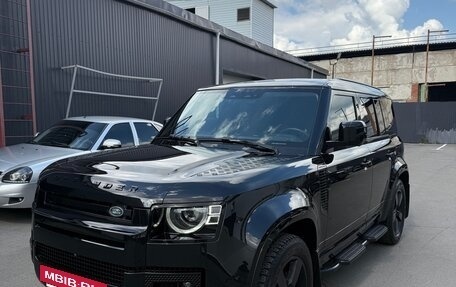Land Rover Defender II, 2021 год, 9 000 000 рублей, 2 фотография