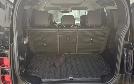 Land Rover Defender II, 2021 год, 9 000 000 рублей, 13 фотография