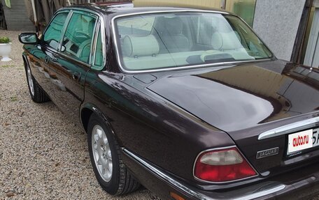 Jaguar XJ III (X350), 1999 год, 1 465 000 рублей, 2 фотография