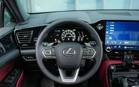 Lexus NX, 2024 год, 6 712 000 рублей, 11 фотография