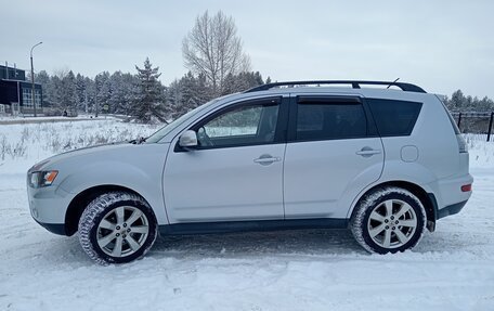 Mitsubishi Outlander III рестайлинг 3, 2011 год, 1 300 000 рублей, 7 фотография