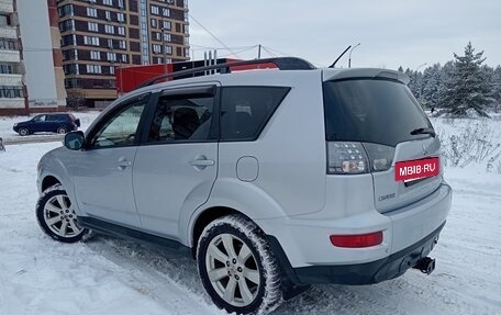 Mitsubishi Outlander III рестайлинг 3, 2011 год, 1 300 000 рублей, 6 фотография