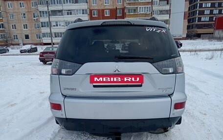 Mitsubishi Outlander III рестайлинг 3, 2011 год, 1 300 000 рублей, 5 фотография
