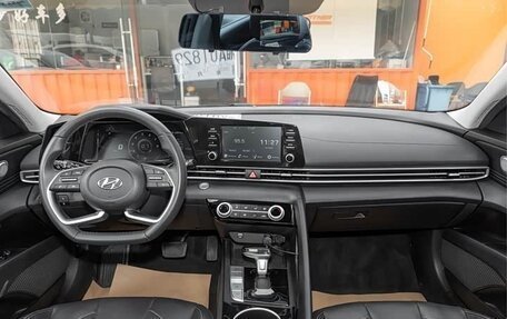 Hyundai Elantra, 2022 год, 1 744 437 рублей, 11 фотография