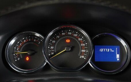 Renault Sandero II рестайлинг, 2016 год, 949 000 рублей, 19 фотография