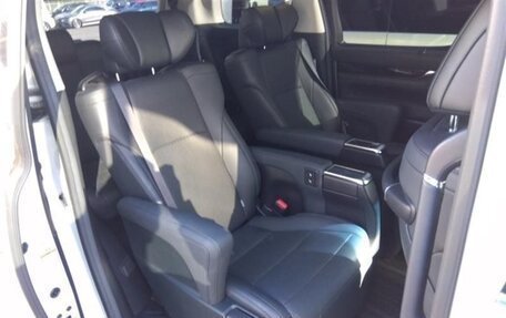 Toyota Alphard III, 2021 год, 5 599 000 рублей, 33 фотография