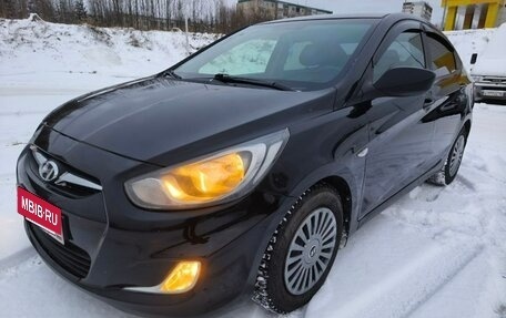 Hyundai Solaris II рестайлинг, 2013 год, 585 000 рублей, 2 фотография