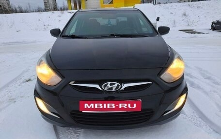 Hyundai Solaris II рестайлинг, 2013 год, 585 000 рублей, 3 фотография