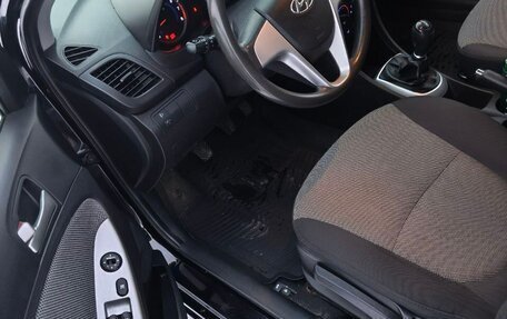 Hyundai Solaris II рестайлинг, 2013 год, 585 000 рублей, 9 фотография