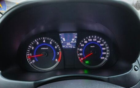 Hyundai Solaris II рестайлинг, 2013 год, 585 000 рублей, 11 фотография