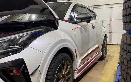 Toyota C-HR I рестайлинг, 2019 год, 3 250 000 рублей, 4 фотография