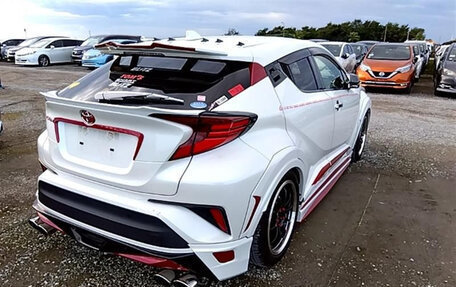 Toyota C-HR I рестайлинг, 2019 год, 3 250 000 рублей, 18 фотография