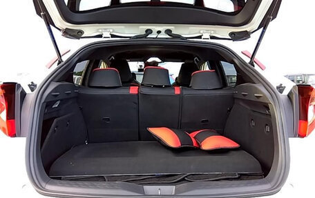 Toyota C-HR I рестайлинг, 2019 год, 3 250 000 рублей, 25 фотография