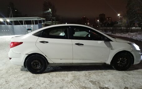 Hyundai Solaris II рестайлинг, 2012 год, 440 000 рублей, 2 фотография