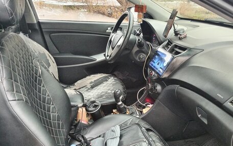 Hyundai Solaris II рестайлинг, 2012 год, 440 000 рублей, 7 фотография