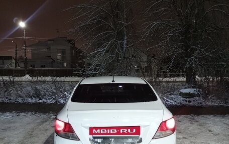 Hyundai Solaris II рестайлинг, 2012 год, 440 000 рублей, 5 фотография