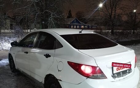 Hyundai Solaris II рестайлинг, 2012 год, 440 000 рублей, 3 фотография