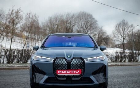 BMW iX, 2023 год, 8 500 000 рублей, 10 фотография