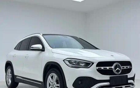 Mercedes-Benz GLA, 2021 год, 2 700 000 рублей, 3 фотография