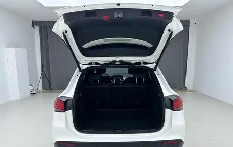 Mercedes-Benz GLA, 2021 год, 2 700 000 рублей, 13 фотография