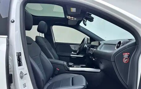 Mercedes-Benz GLA, 2021 год, 2 700 000 рублей, 17 фотография