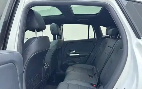 Mercedes-Benz GLA, 2021 год, 2 700 000 рублей, 15 фотография