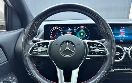 Mercedes-Benz GLA, 2021 год, 2 700 000 рублей, 20 фотография