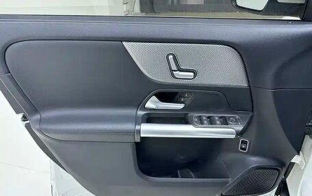 Mercedes-Benz GLA, 2021 год, 2 700 000 рублей, 21 фотография