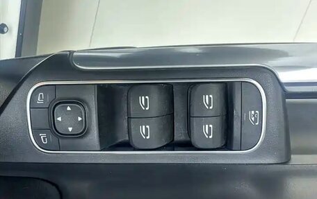 Mercedes-Benz GLA, 2021 год, 2 700 000 рублей, 22 фотография