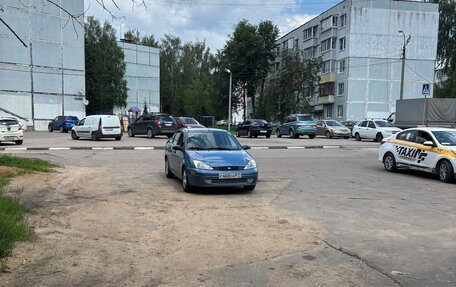 Ford Focus IV, 2001 год, 200 000 рублей, 3 фотография