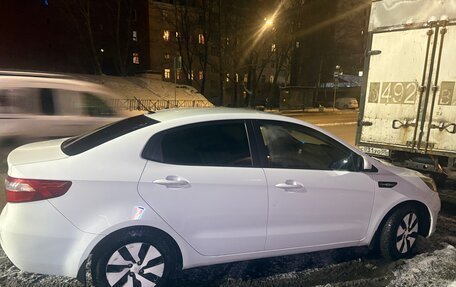 KIA Rio III рестайлинг, 2013 год, 750 000 рублей, 4 фотография