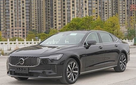 Volvo S90 II рестайлинг, 2025 год, 5 102 000 рублей, 1 фотография