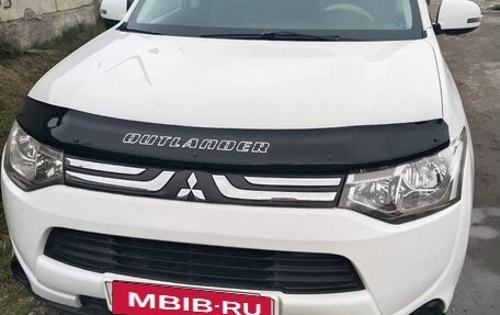Mitsubishi Outlander III рестайлинг 3, 2012 год, 1 450 000 рублей, 1 фотография