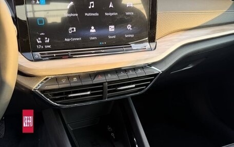 Skoda Octavia IV, 2023 год, 2 370 000 рублей, 11 фотография