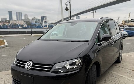 Volkswagen Sharan II, 2018 год, 1 550 000 рублей, 3 фотография