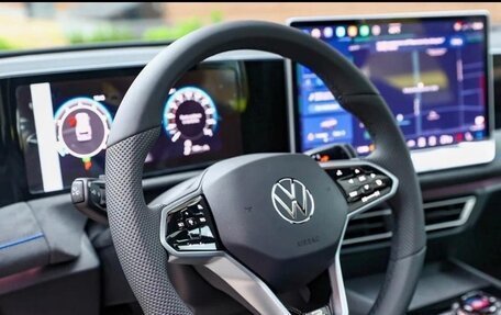 Volkswagen Tiguan, 2025 год, 4 940 000 рублей, 6 фотография