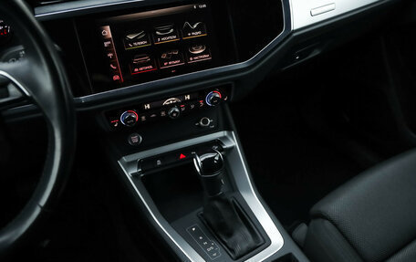 Audi Q3, 2019 год, 2 999 000 рублей, 22 фотография