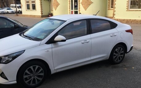 Hyundai Solaris II рестайлинг, 2021 год, 1 530 000 рублей, 2 фотография